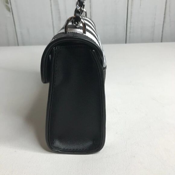 Michael Kors Medium Rose Flap Shoulder Bag NWT - Picture 3 of 8